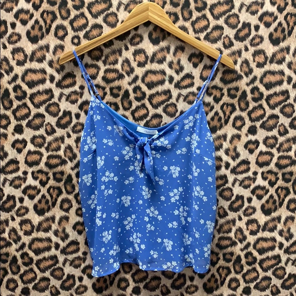 •NEW WITH TAGS• Floral Tank